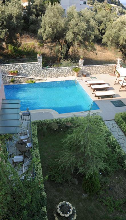 Pirofani Villa Apartments Apolpaina Exterior photo